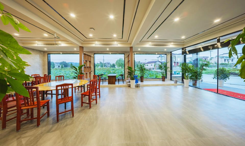 Wu Ju Wu Su Homestay (Moon Bay Scenic Area Branch) Hotel in Zhejiang