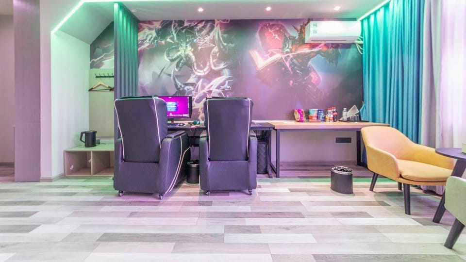 Burke Esports Theme Hotel Hotel in China
