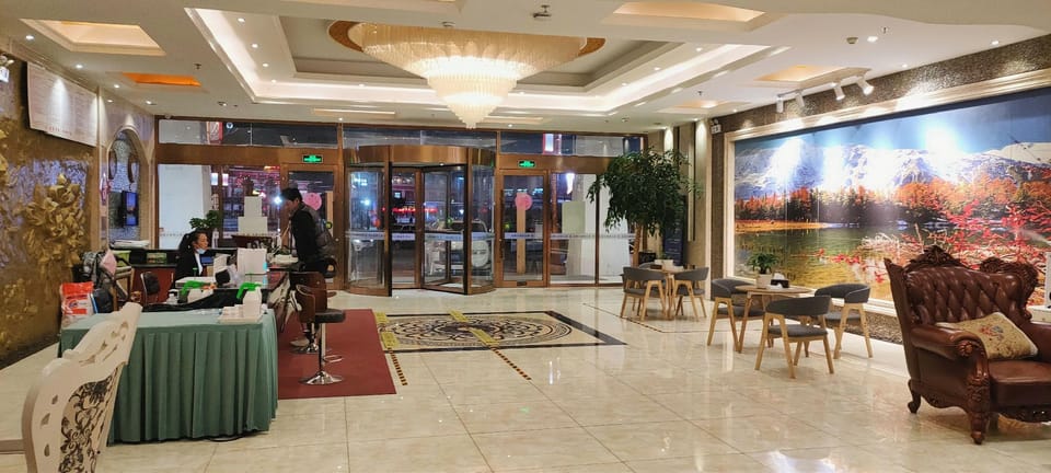 Minshan Peak Hotel Hotel in China