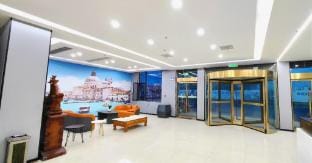 Carnival Hotel (Luzhou Lai'an Luhe Metro Station) Hotel in Nanjing