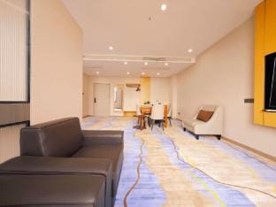 Carnival Hotel (Luzhou Lai'an Luhe Metro Station) Hotel in Nanjing