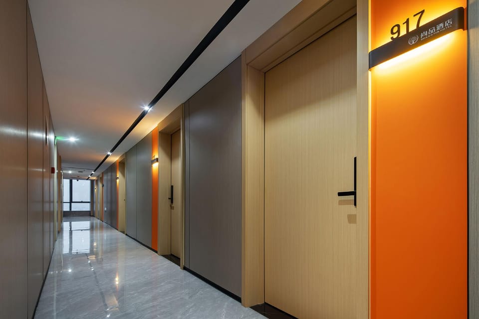 Cloud Cinema Hotel (Binhai Commercial Center Branch) Hotel in Hangzhou