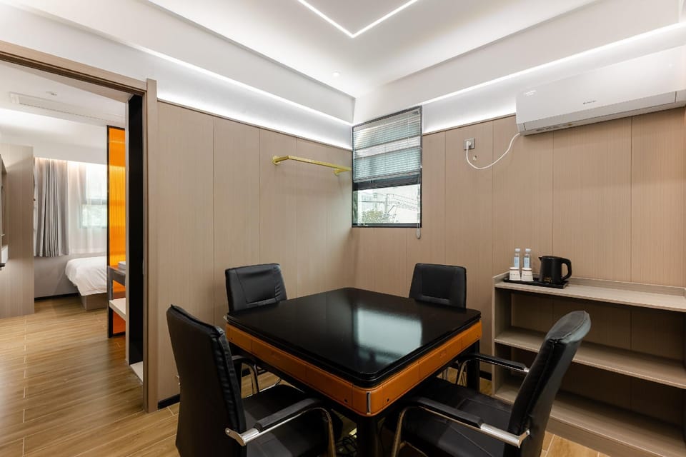 Cheng Xiaocheng Hotel (Tianchang Qianqiu Times Square Branch) Hotel in Jiangsu