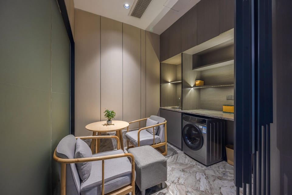 Home Inns-affiliated Quzhou Shenjia Yintai City Super Cloud Hotel Hotel in Zhejiang