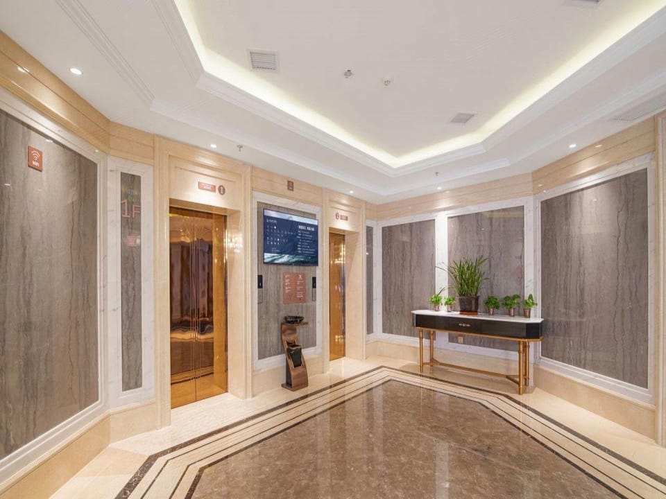 Vienna Hotel (High-speed Railway Station Branch, Yu'an District, Lu'an, Anhui) Hotel in Jiangsu