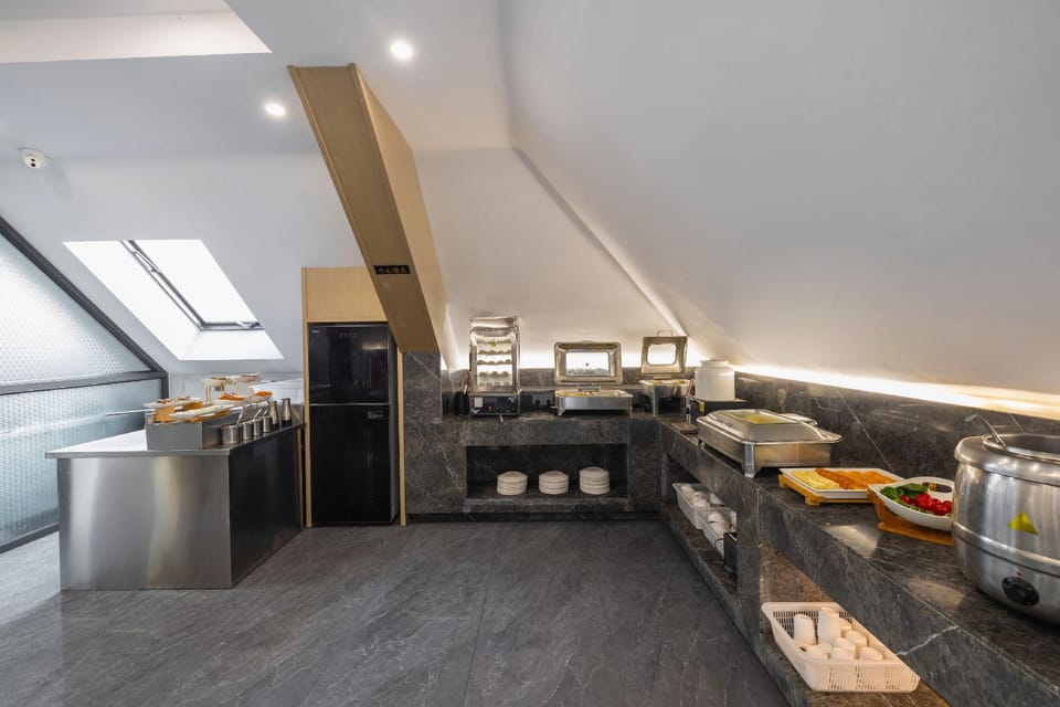 Chenyue Smart Cinema Designer Hotel (Yiwu High-Speed Railway Station Branch) Hotel in Hangzhou