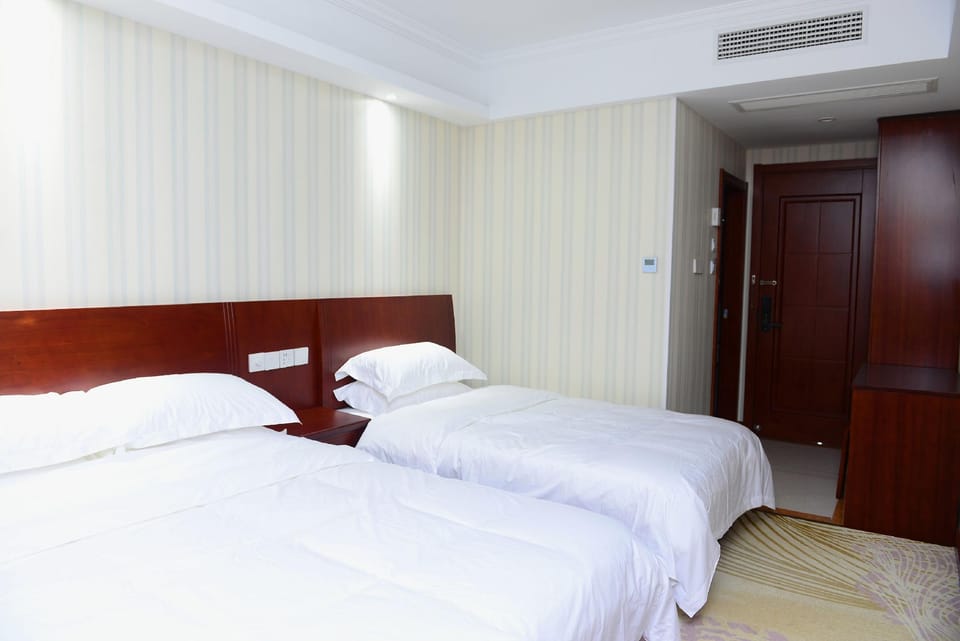 Heyue Hotel Hotel in Shanghai