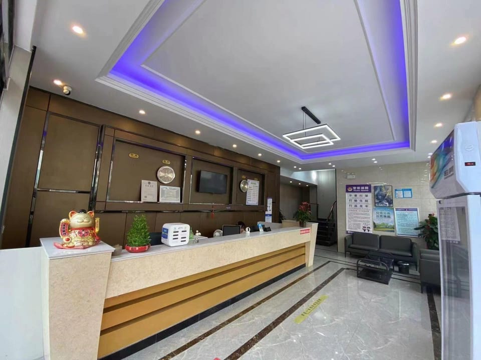 Roman Holiday Esports Hotel (Canal Scenic Belt Branch) Hotel in Jiangsu