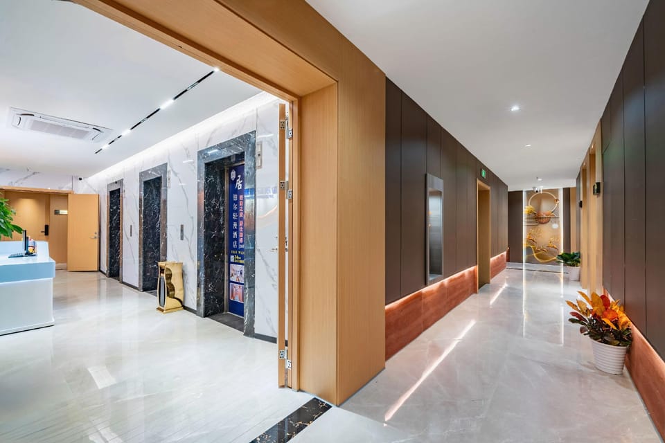 Jushi Audio-Visual Smart Hotel (Hangzhou West Lake Cultural Square Branch) Hotel in Hangzhou