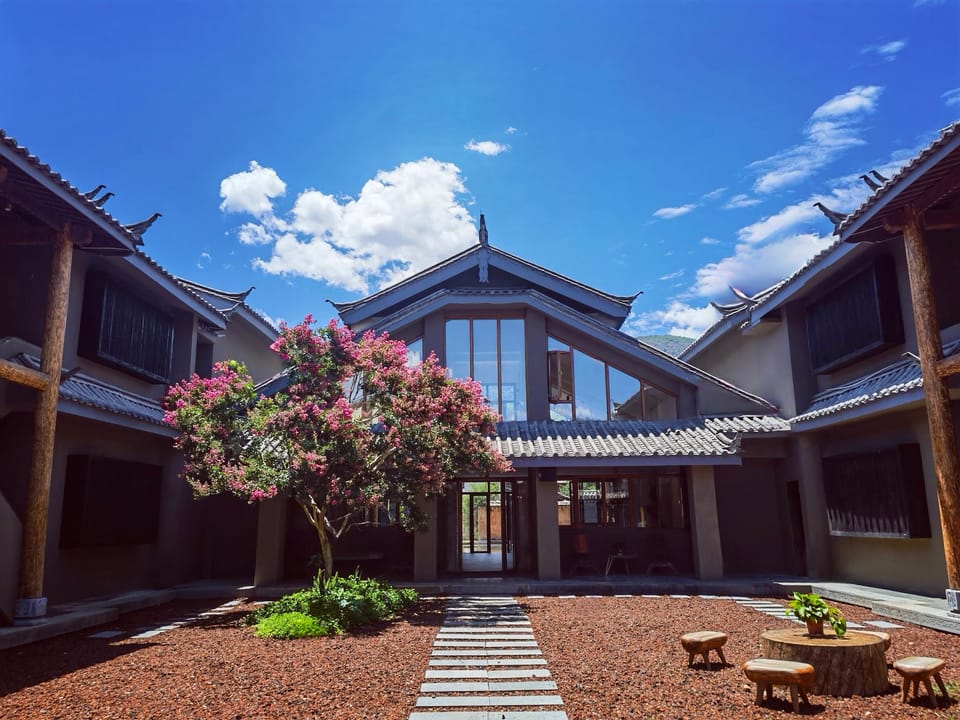 YSN Hill Breeze Retreat Hotel in China