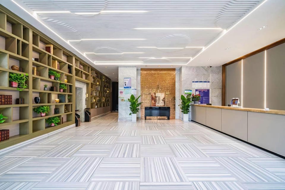 Platinum Boutique Hotel (Zhuji Baolong Plaza Branch) Hotel in Hangzhou