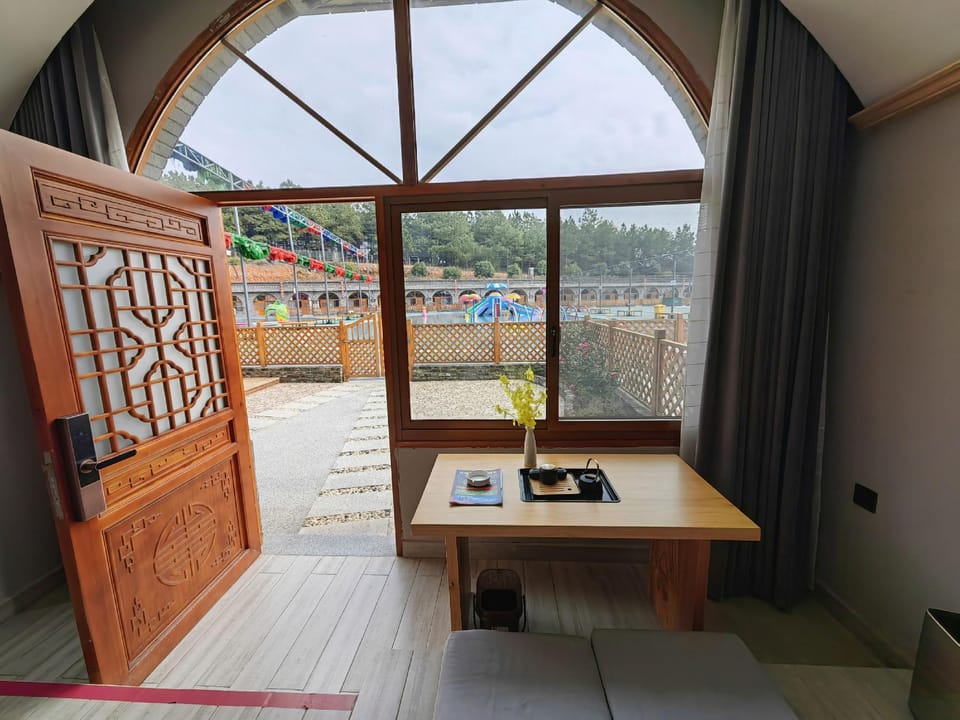 Wuhu Hongyangshan RV Campground Hotel in Zhejiang