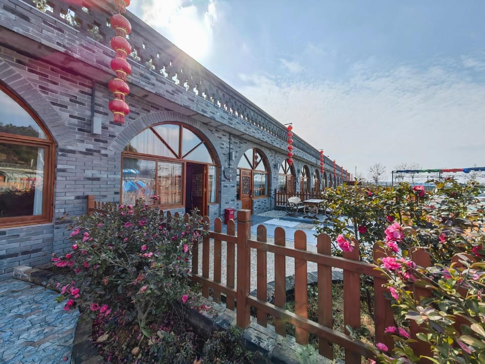 Wuhu Hongyangshan RV Campground Hotel in Zhejiang
