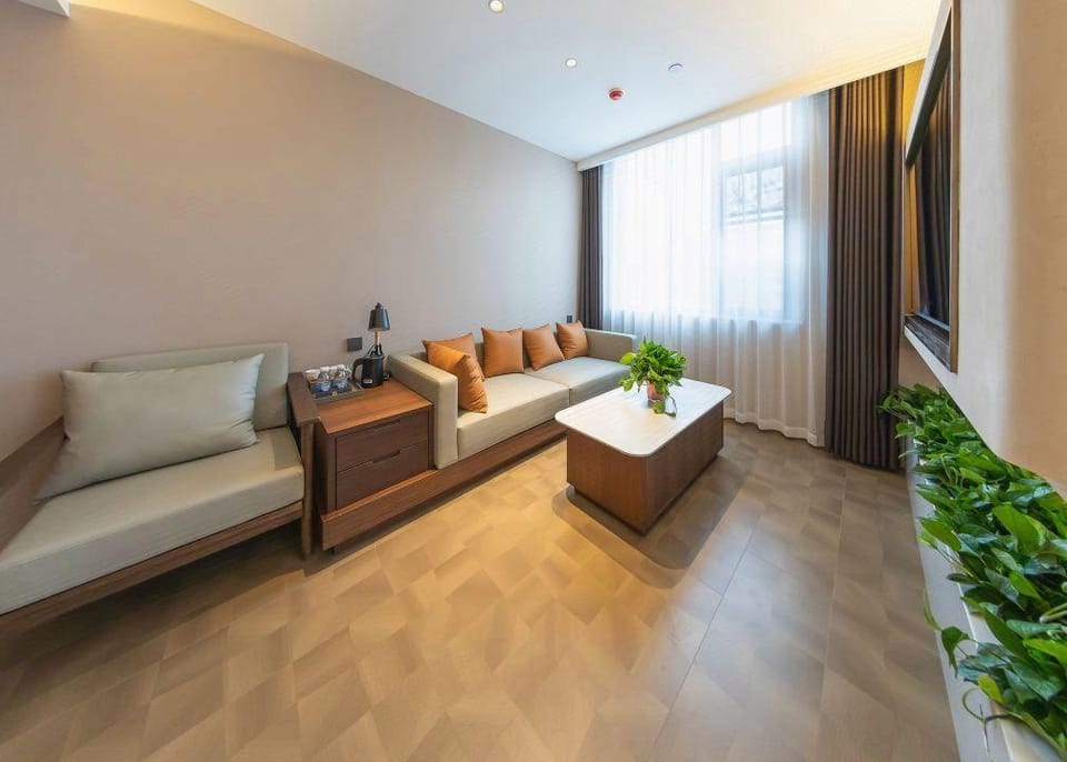 Chuzhou Bohua Hotel (Nanqiao District Government Branch) Hotel in Nanjing