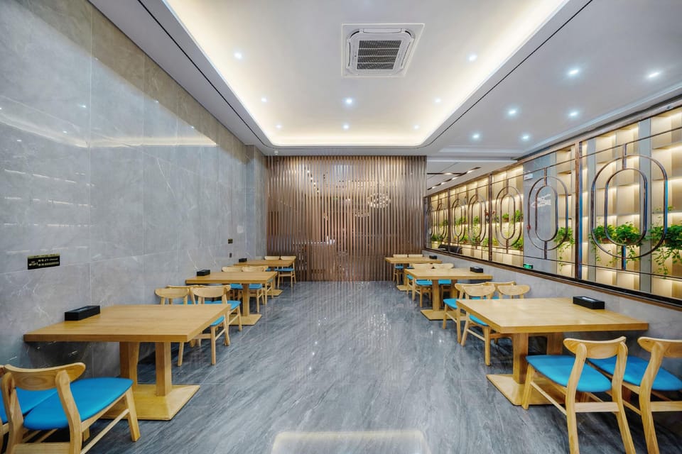 Zuntai Hotel (Feixi Xiangyuan Flower World Branch) Hotel in Jiangsu