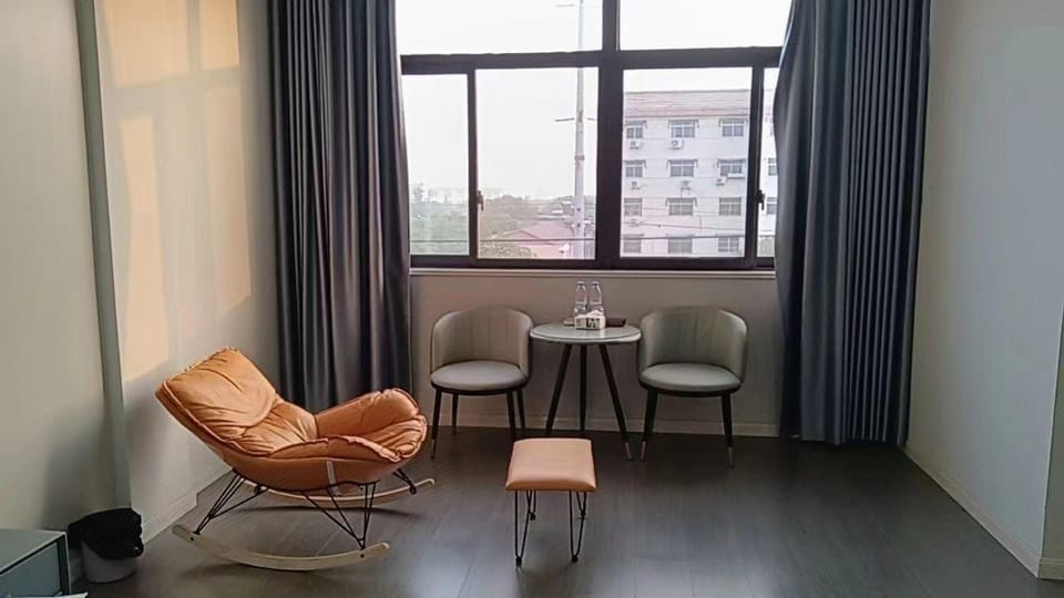 Renowned Enterprises Share Eco-Hotel Hotel in Nanjing