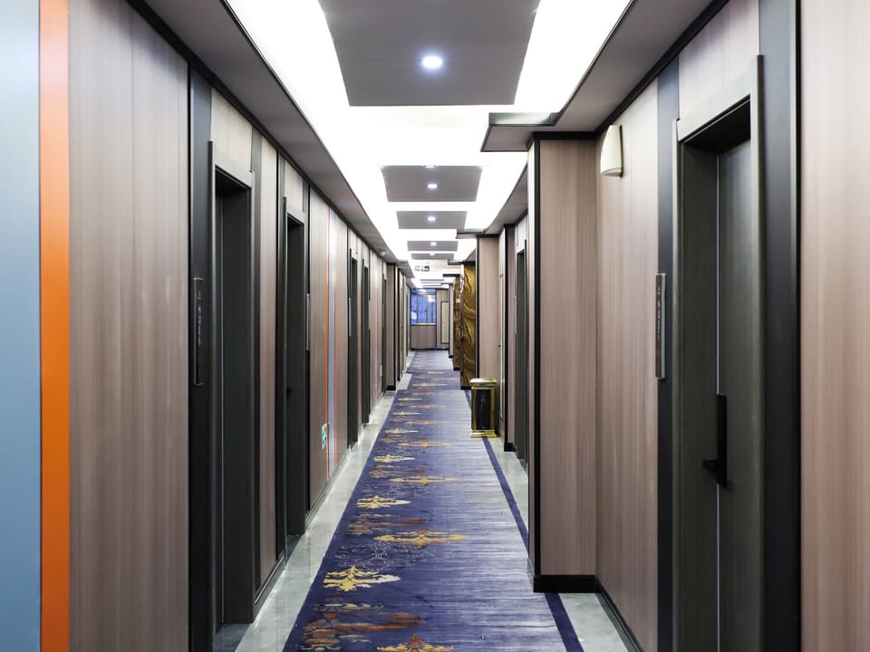 Huang Yulan Smart Hotel (Zhuji Datang Socks City Branch) Hotel in Hangzhou