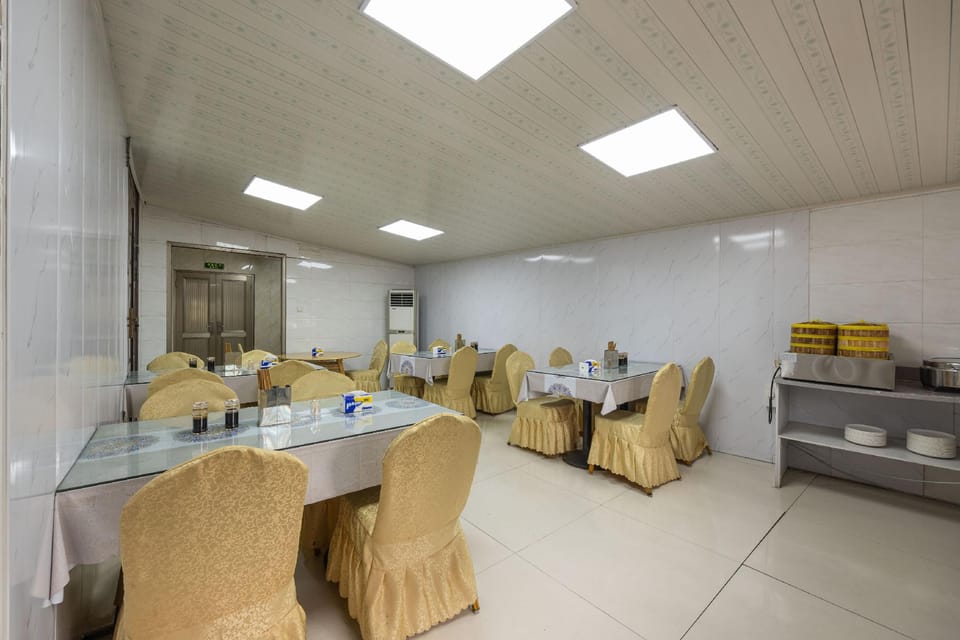 Cixi Haitang Business Hotel (Hangzhou Bay New Area Branch) Hotel in Zhejiang