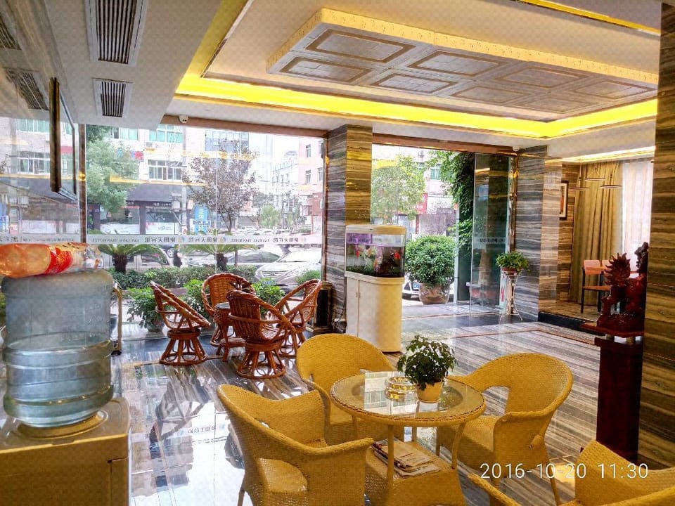 Yanyangtian Business Hotel (Oubei Lingyue Plaza Branch) Hotel in Zhejiang