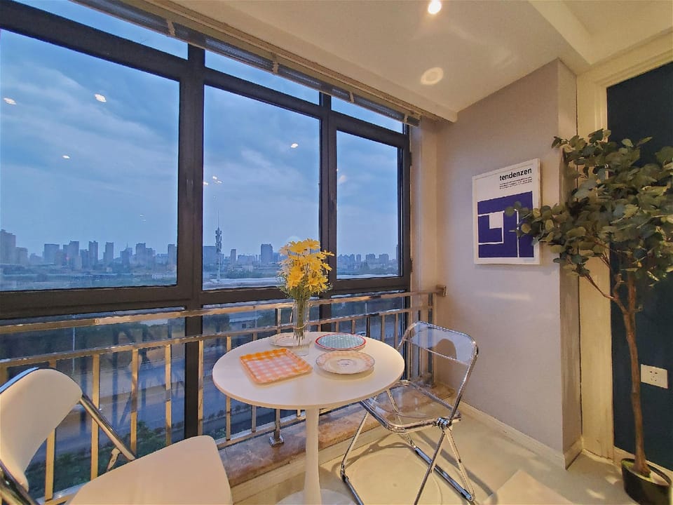 Sunset B&B (Wanda Plaza Wuhu Station Branch) Hotel in Nanjing