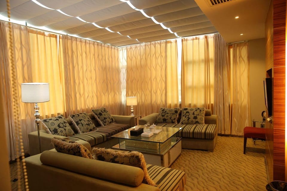 Maple Forest City Hotel (Wuyue Plaza Branch) Hotel in Zhejiang