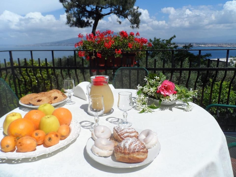 Ancelle Sorrento - Casa d'Accoglienza Hotel in Castellammare di Stabia