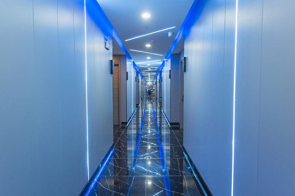 Snail Esports Theme Hotel (Desheng Plaza Branch) Hotel in Nanjing