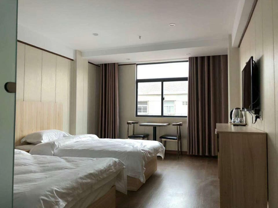Minghao Hotel (Juhu Park Branch) Hotel in Jiangsu
