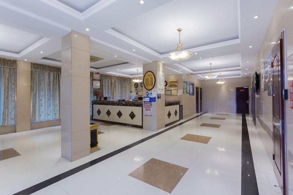 Friendship Business Hotel (Hangzhou Fuyang Guihua West Road Metro Station Branch) Hotel in Hangzhou