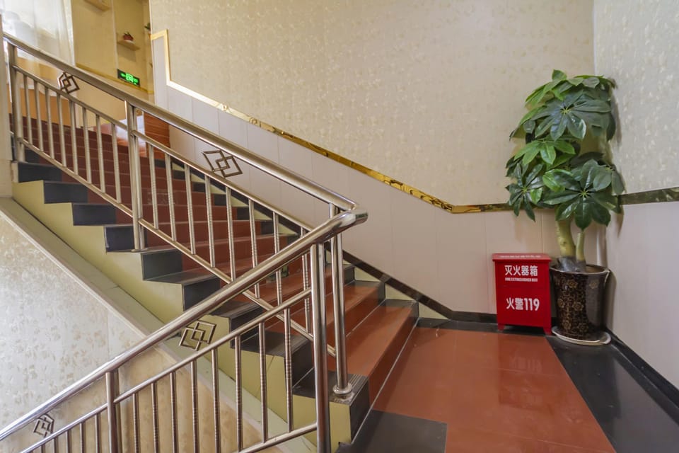 Qingge Business Hotel Hotel in Xian