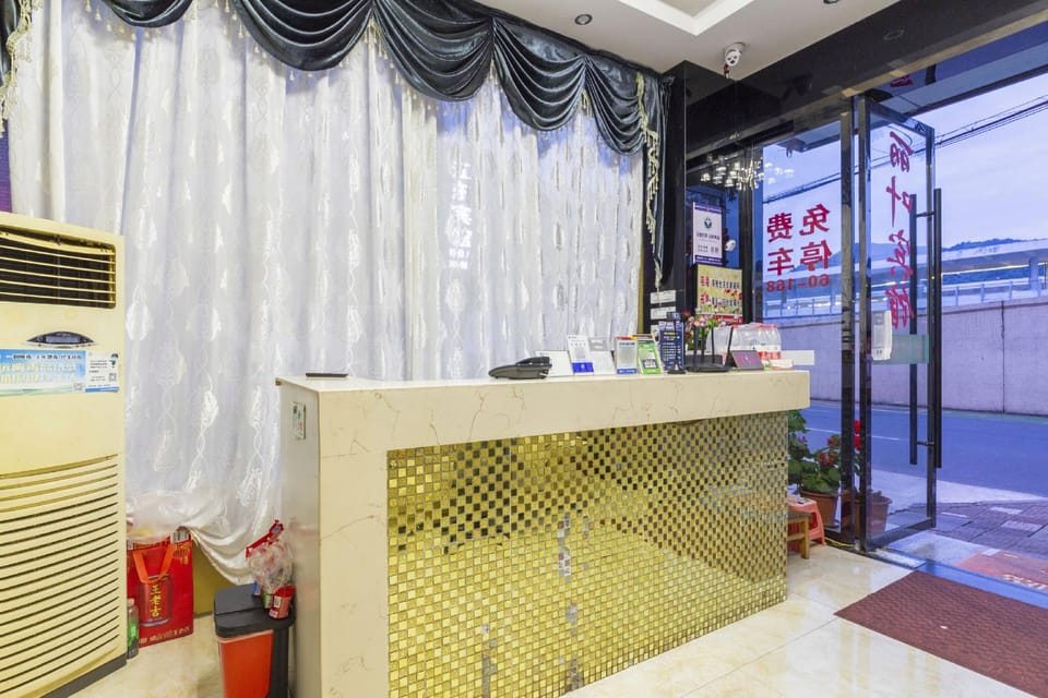 Liyue Hotel (High-speed Railway Station Branch) Hotel in Zhejiang