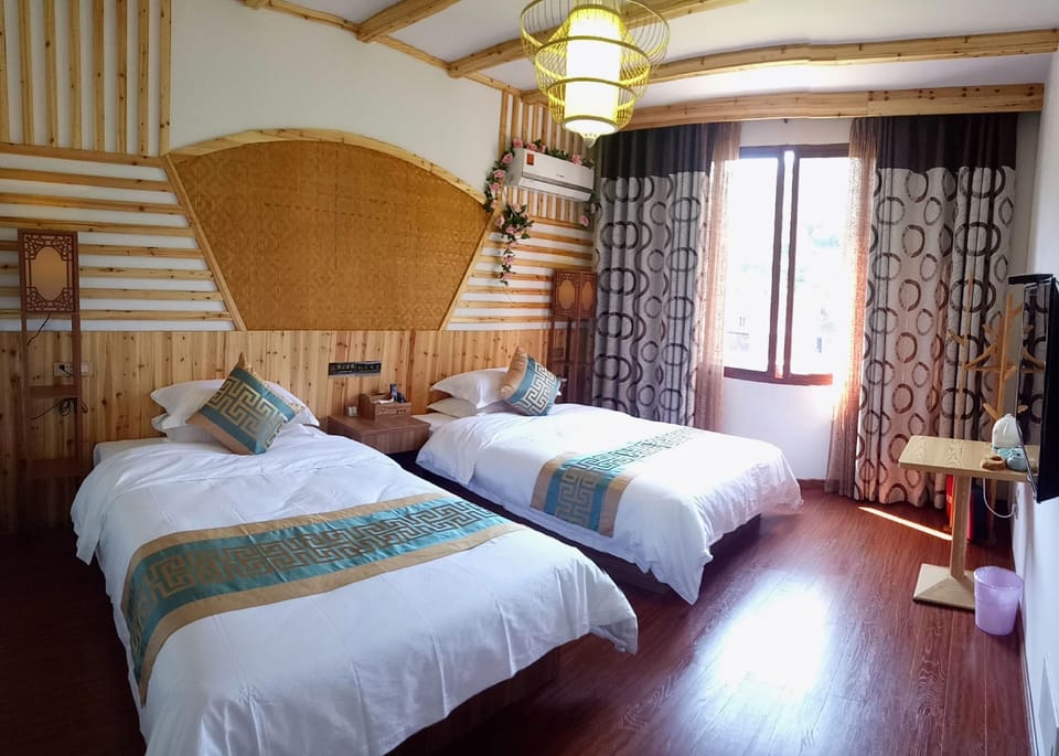 Left and Right Neighbors Homestay Hotel in Zhejiang