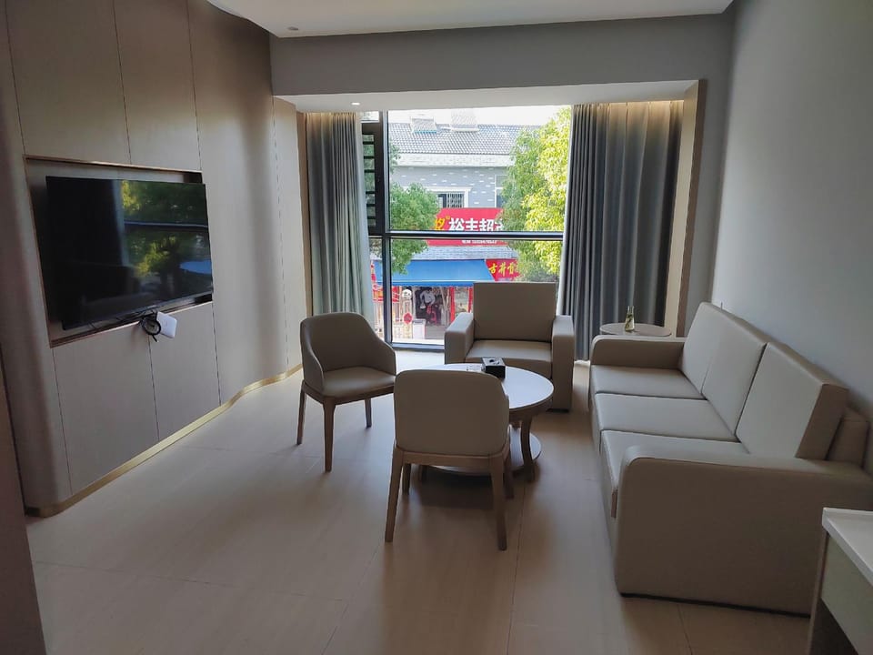 Lu'an Jinbalan Homestay Hotel in Jiangsu