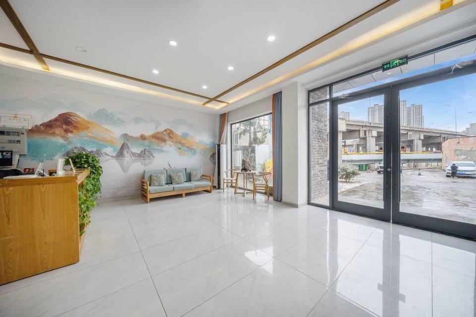 Longheyou Esports Hotel (Railway Station Branch) Hotel in Jiangsu