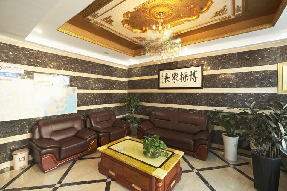Dongteng Hotel (Industrial University Metro Station Branch) Hotel in Nanjing