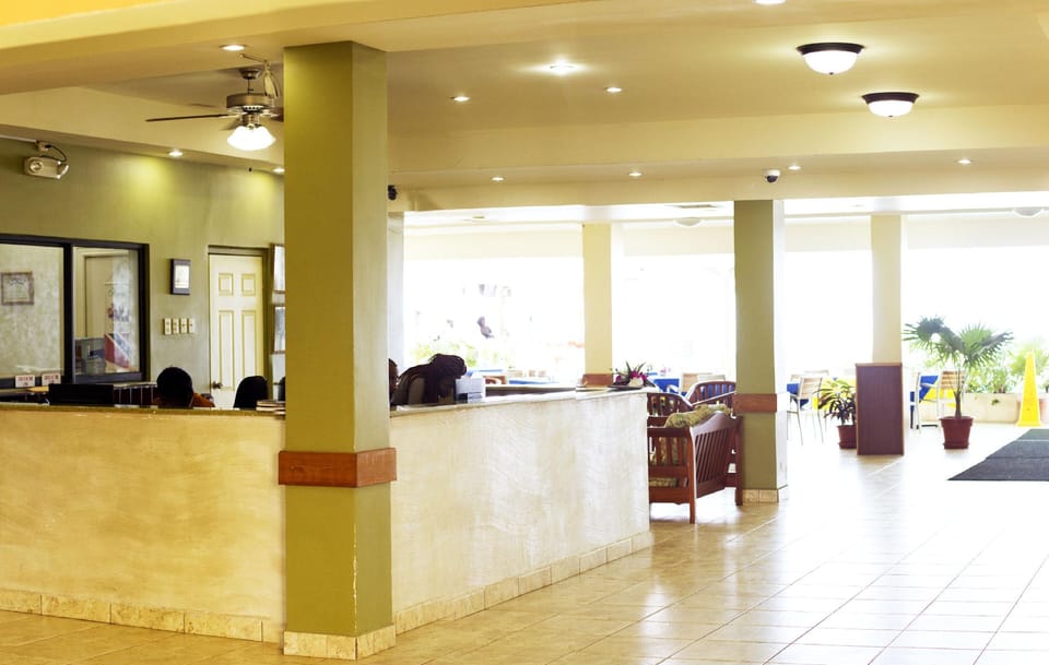 Crown Point Beach Hotel Hotel in Western Tobago