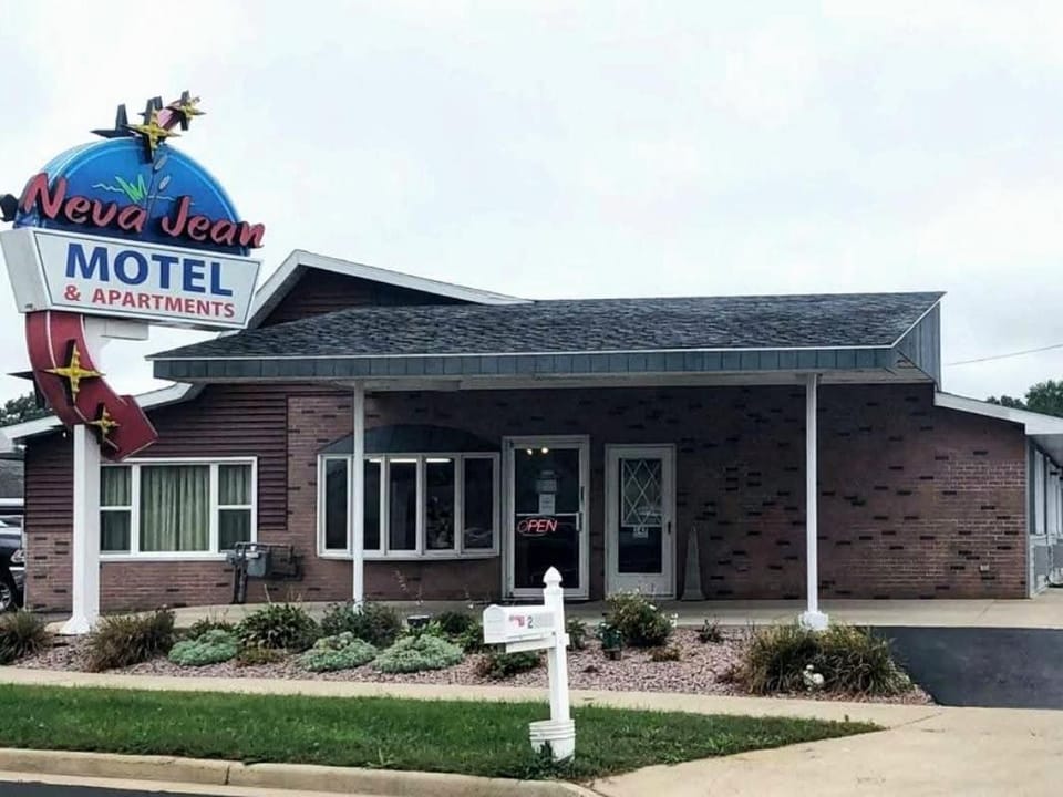 Neva Jean Motel Motel in Wisconsin