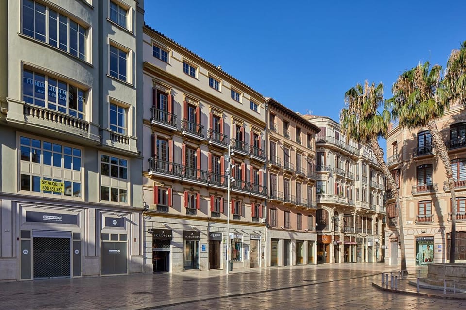 Lodgingmalaga Plaza de la Constitucion Apartment hotel in Malaga