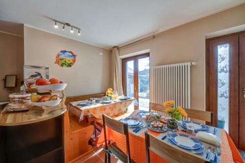 Il Girasole Bed and Breakfast Hotel in Aosta Valley, Italy