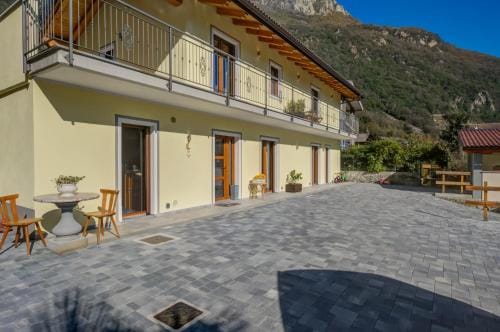 Il Girasole Bed and Breakfast Hotel in Aosta Valley, Italy