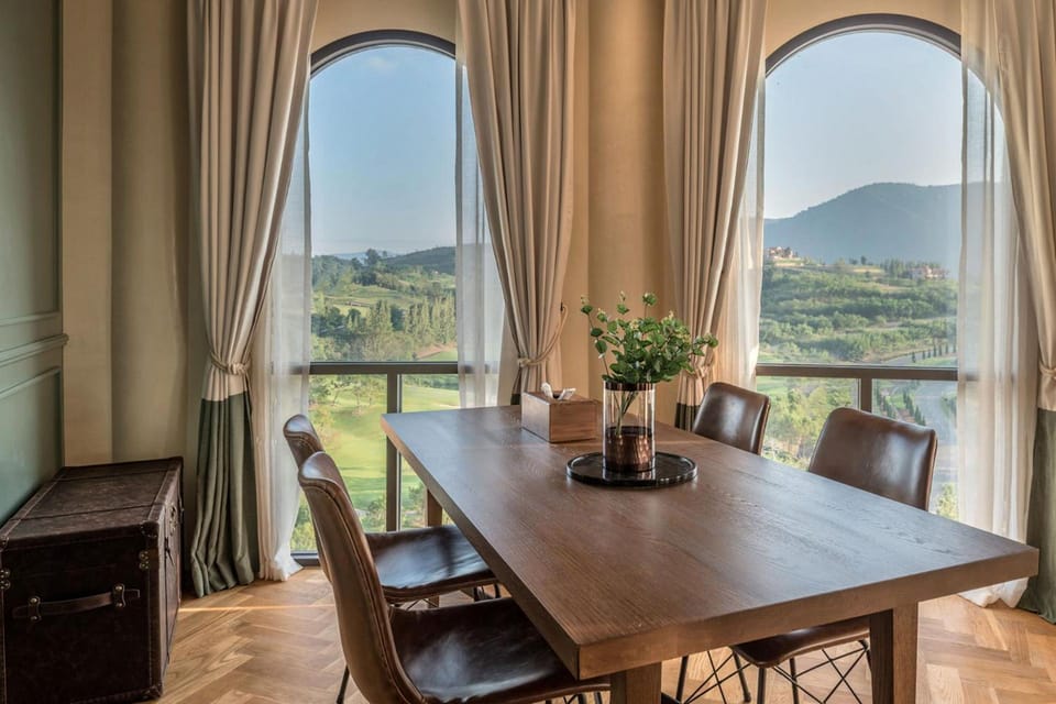 Toscana Piazza by Toscana Valley Hotel in Laos