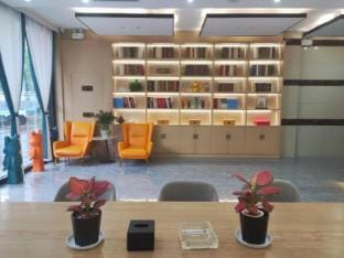 Flower M Hotel (Binhai Wuyue Plaza) Hotel in Jiangsu