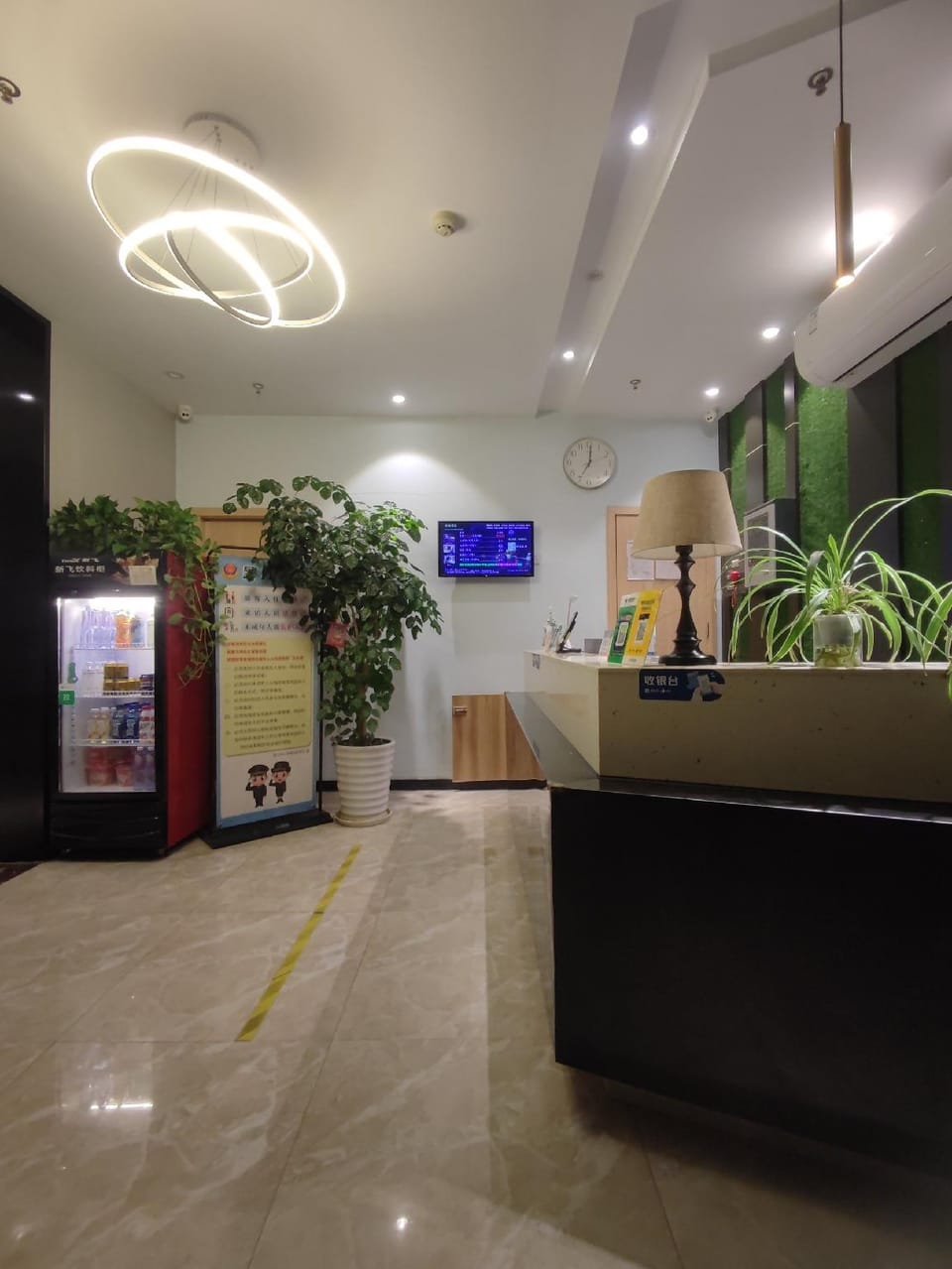 Youjie Hotel (Kunshan Zhoushi Zhujing Garden Branch) Hotel in Shanghai