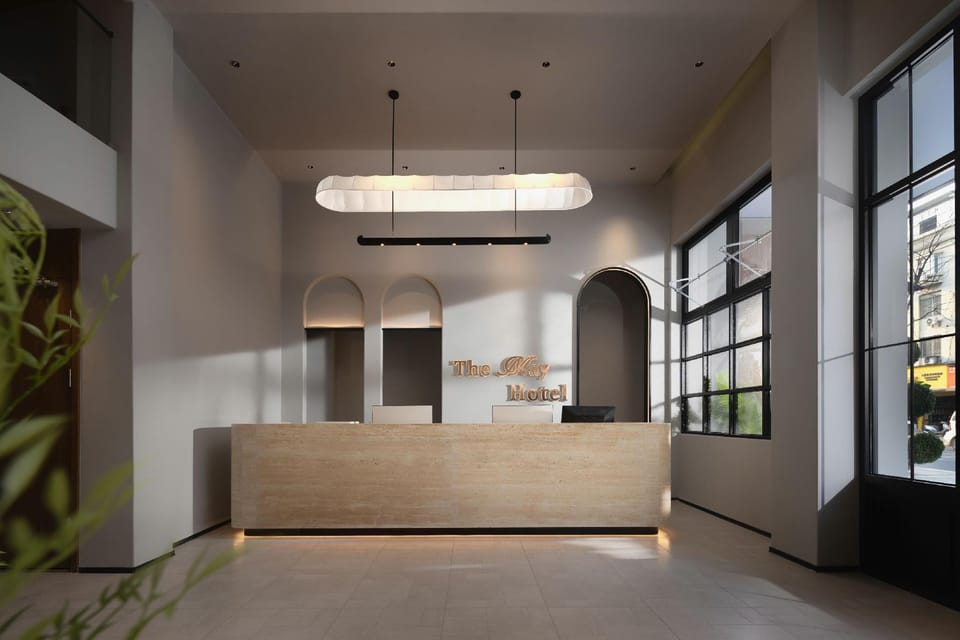 Early Summer · May Hotel (Wuyue Plaza Branch) Hotel in Zhejiang