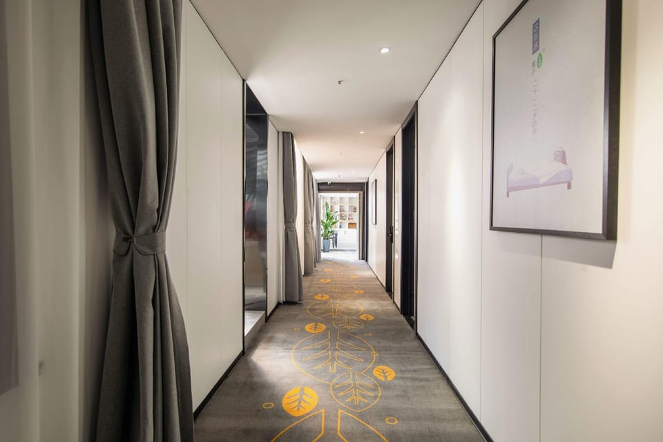 Changee Hotel MINI (Changzhou Dinosaur Park Wanda Plaza Branch) Hotel in Suzhou