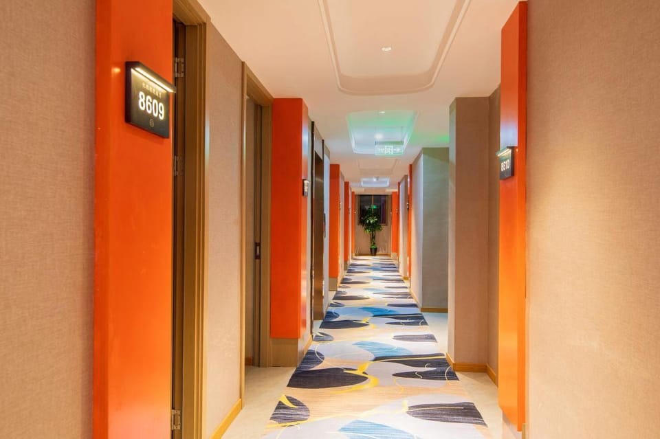 Yipeng Smart Cinema Hotel (Yiwu Suxi Zhixin Branch) Hotel in Hangzhou