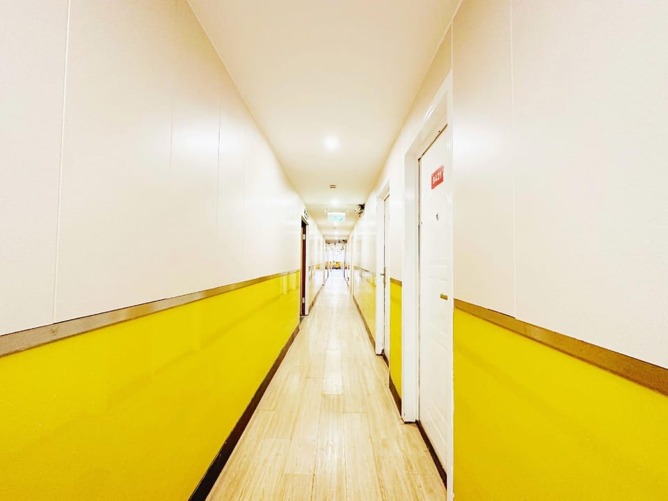Tiande Hotel (Jiubao Passenger Transport Center Branch) Hotel in Hangzhou