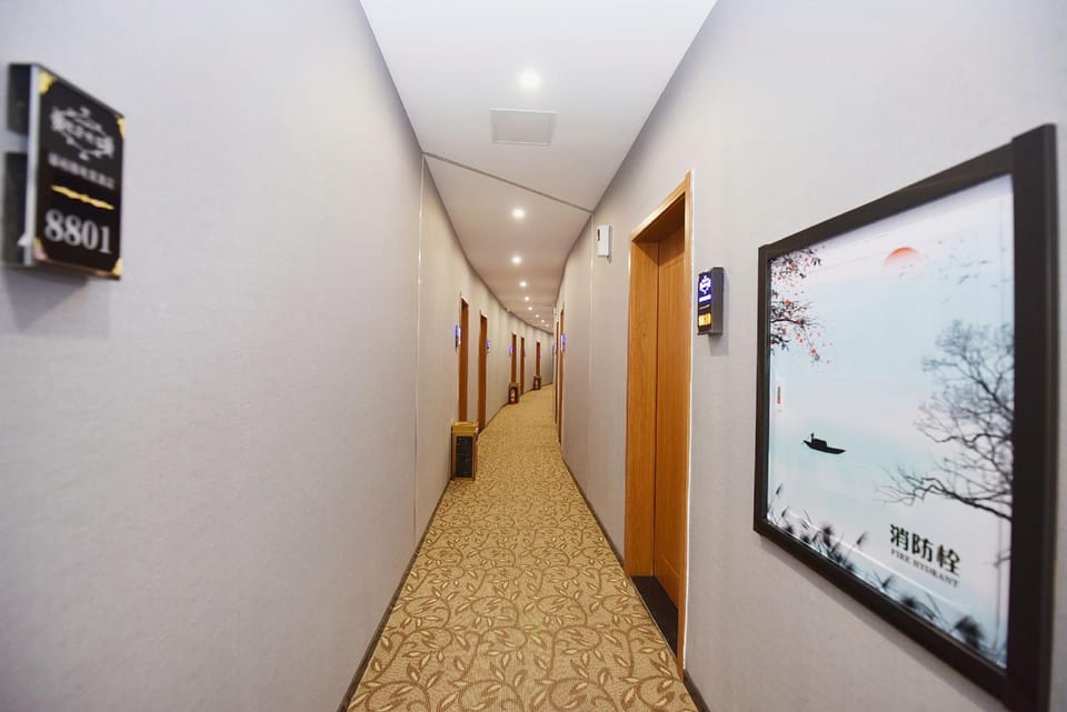 Xinbaiya Esports Hotel (Gongjie Branch) Hotel in Jiangsu