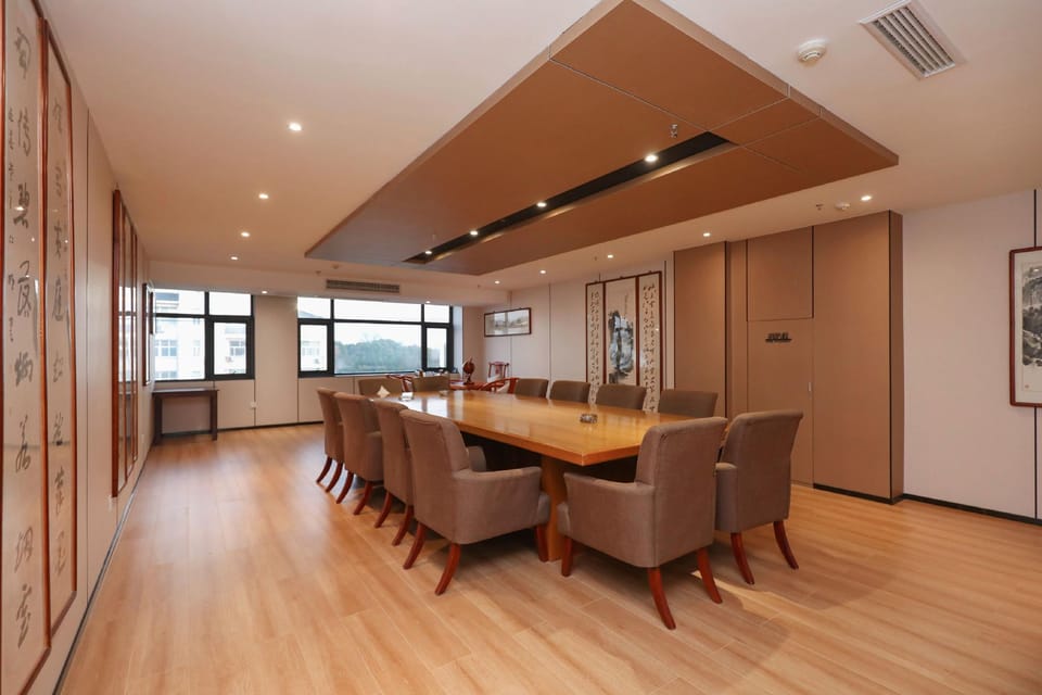 Qingmu Platinum Hotel (Ma'anshan Hexian Wujiang Branch) Hotel in Nanjing
