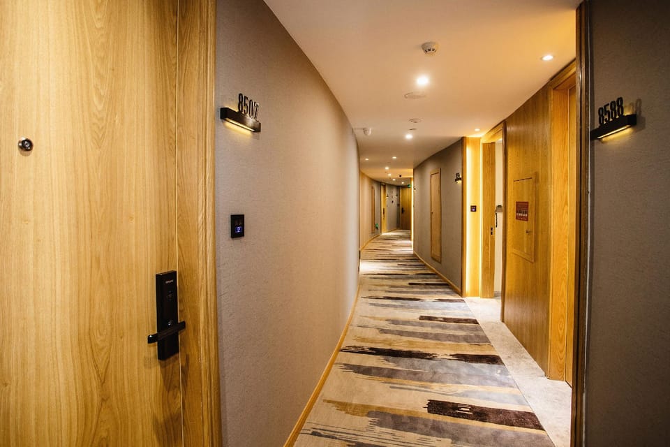 Ruitian Selected Hotel (Wenzhou Yongjia Oubei Lingyue Plaza Branch) Hotel in Zhejiang